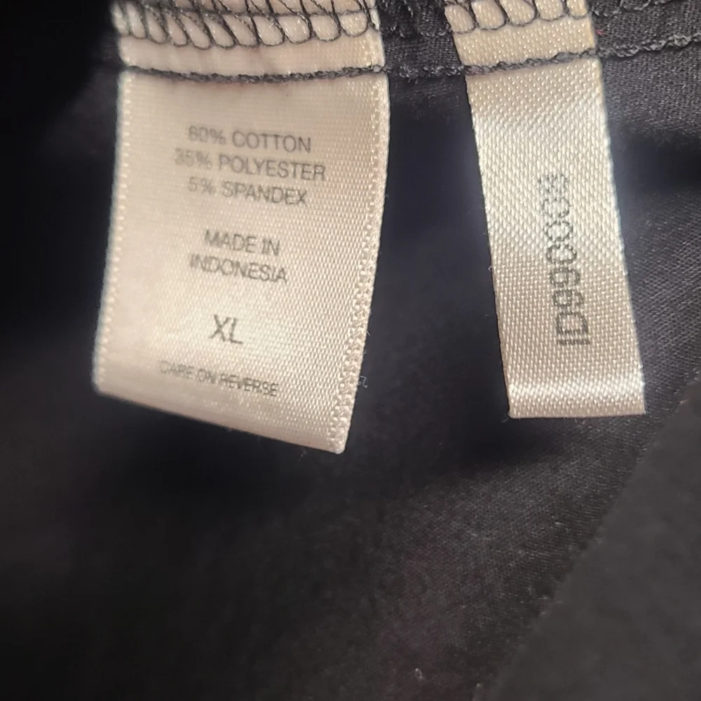 Classic Black Button-Up Shirt - Picture 6 of 7